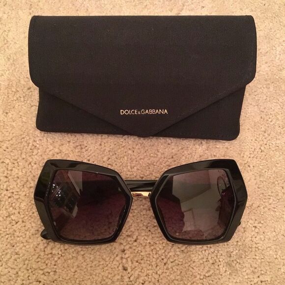 Dolce & Gabbana Black 4377 Sunglasses Excellent Condition main image 9